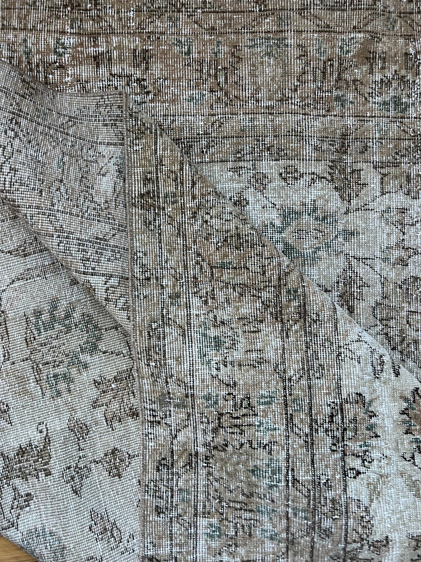 RUG.37 - Tenth Avenue -