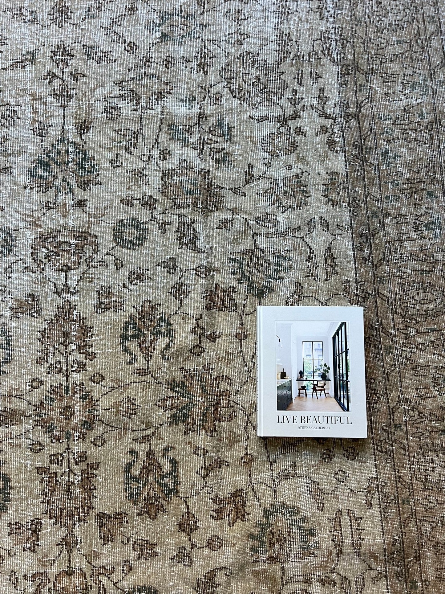 RUG.37 - Tenth Avenue -