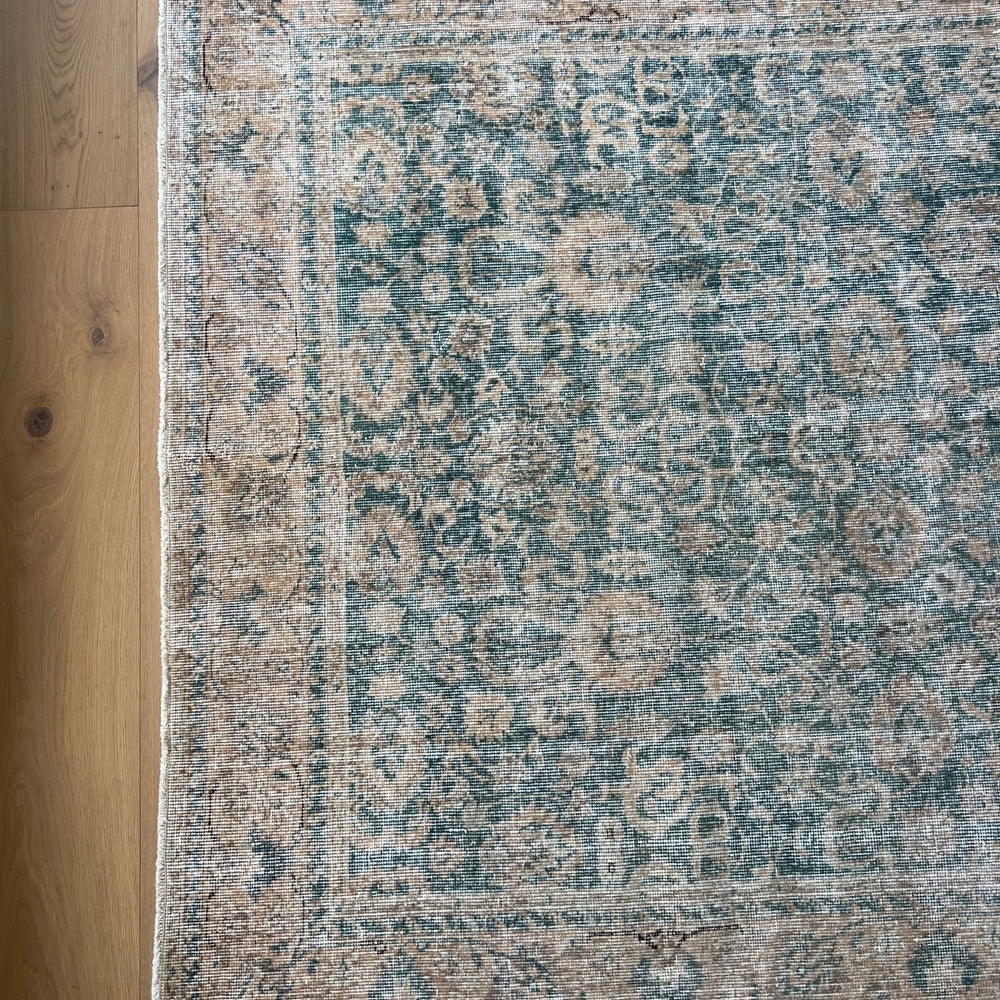 
                      
                        rug thirty - Tenth Avenue - 
                      
                    