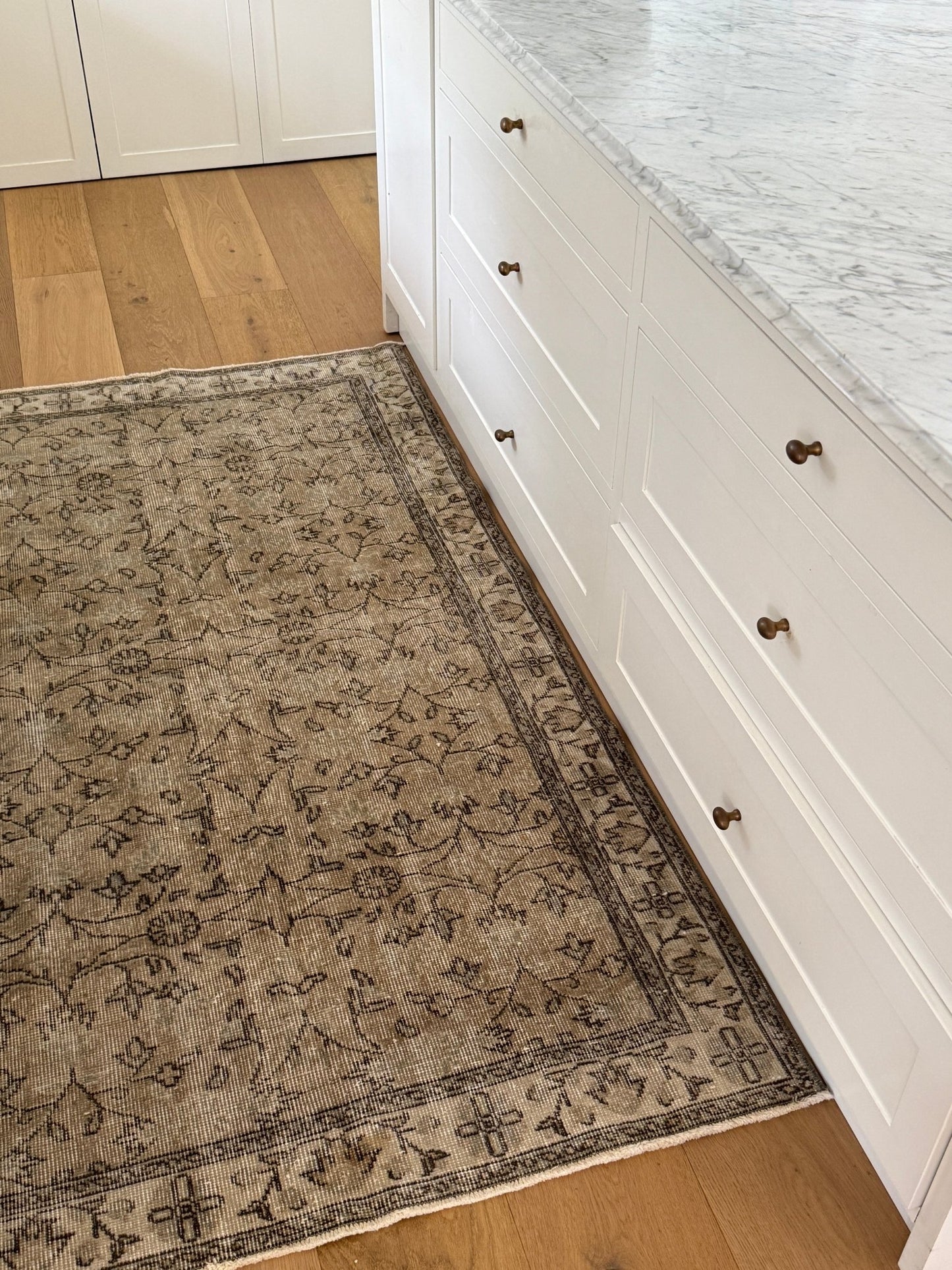 Rug.102 | 117 x 205cm | Vintage Turkish Scatter Rug - Tenth Avenue - Vintage Turkish Rug