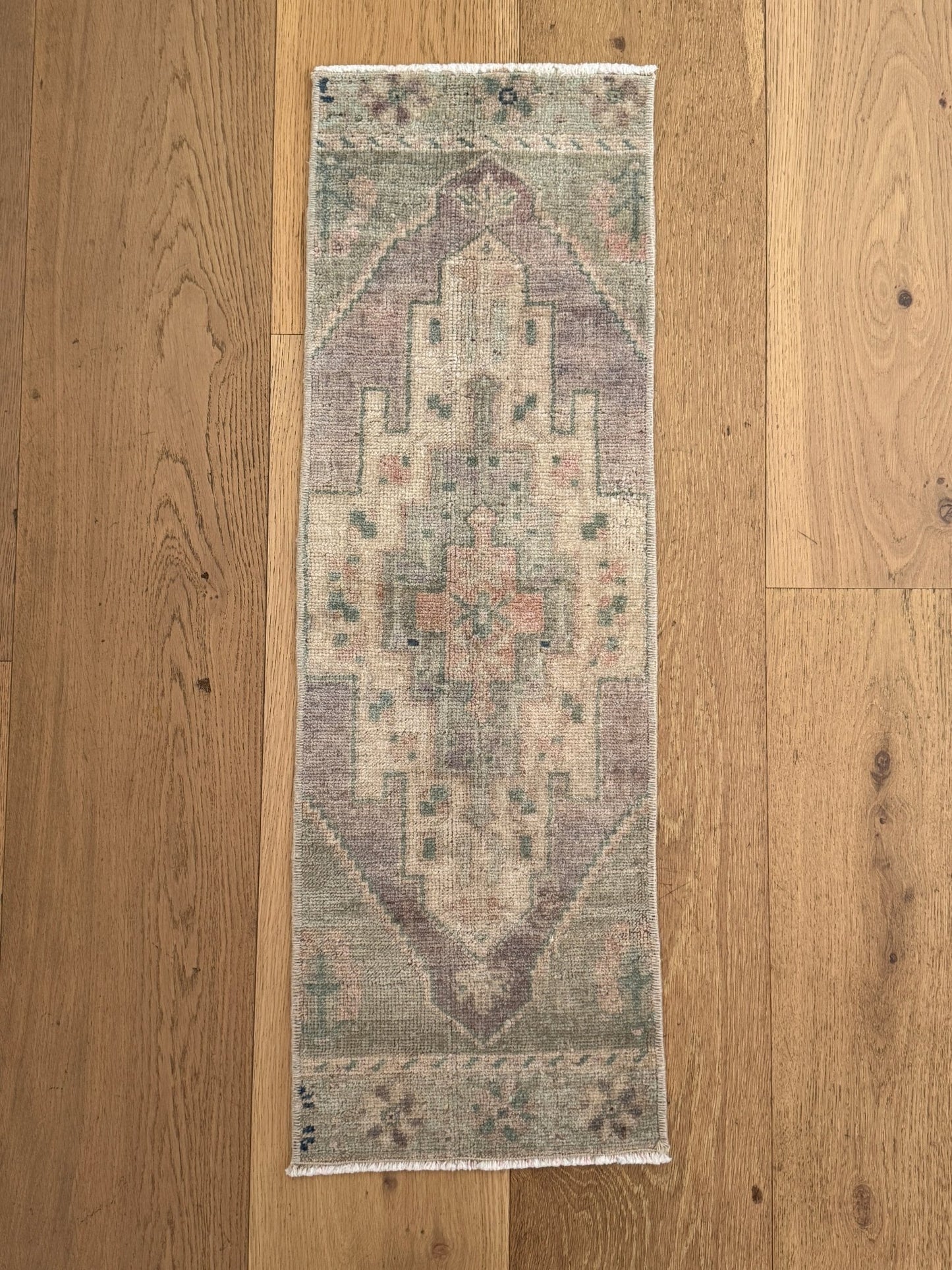 Rug.107 | 31 x 96cm | Mini Turkish rug - Tenth Avenue - Vintage Turkish Rug