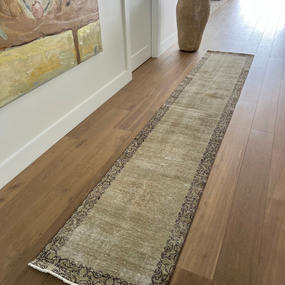 
                      
                        RUG.32 - Tenth Avenue - 
                      
                    