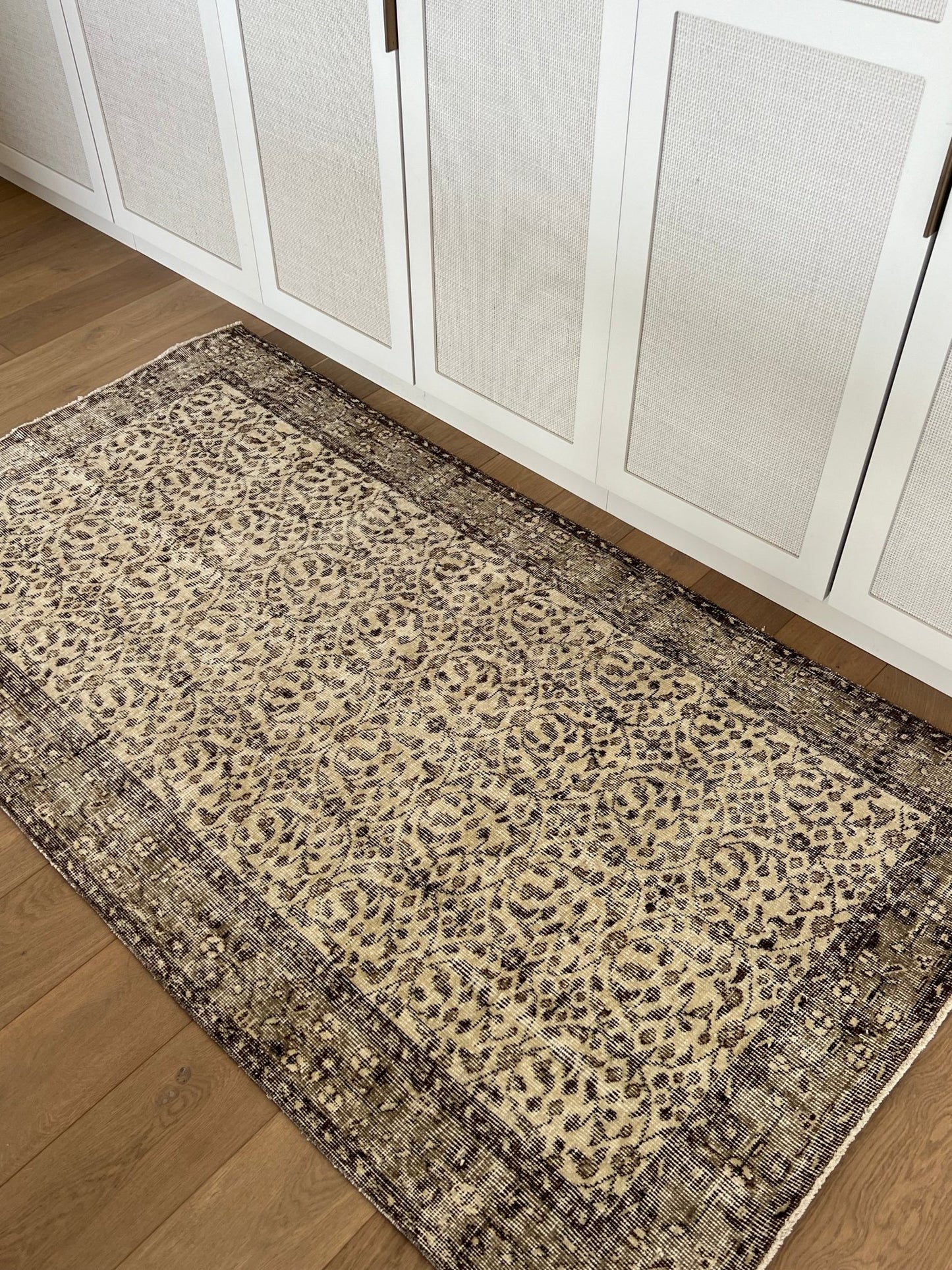 RUG.33 - Tenth Avenue - 