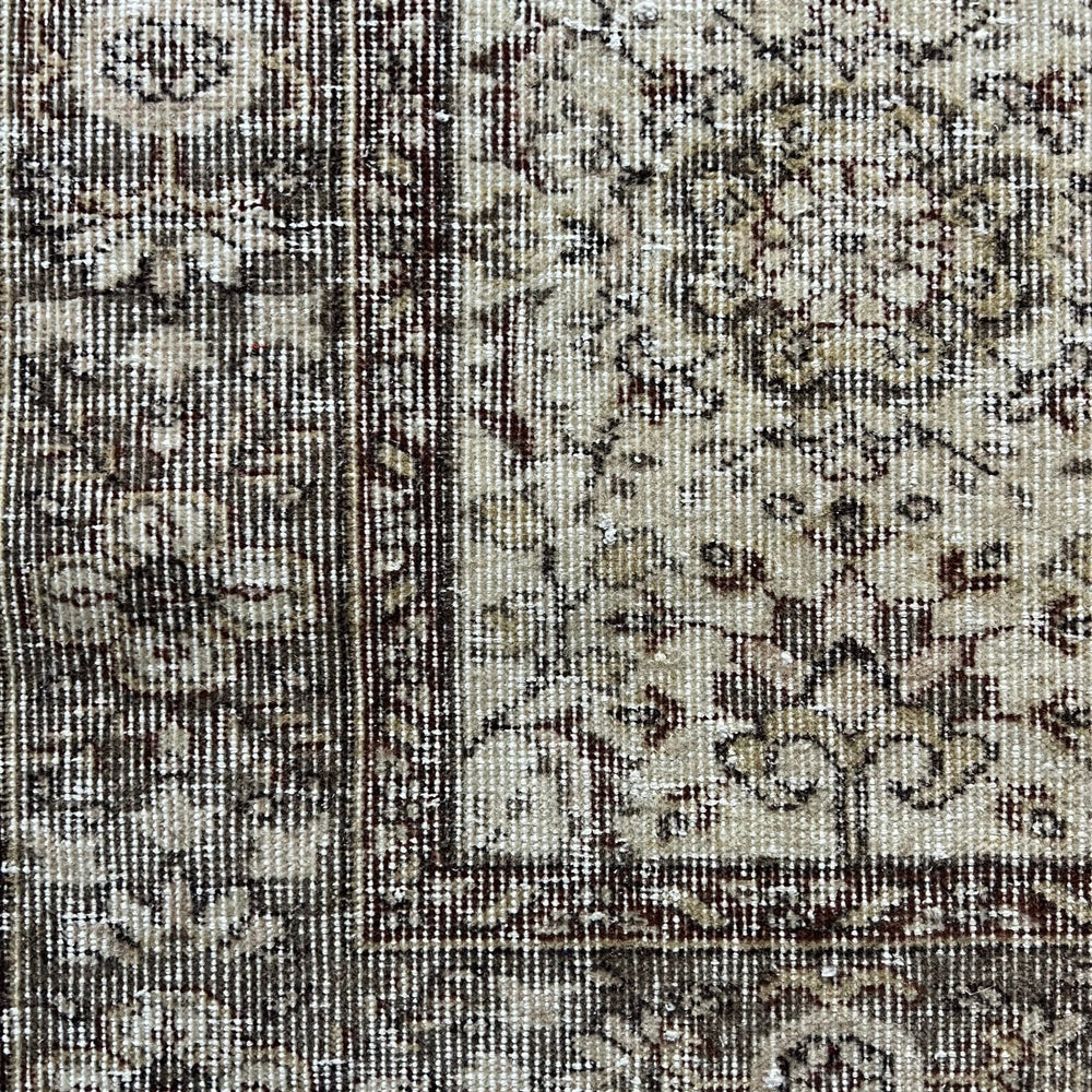 
                      
                        RUG.34 - Tenth Avenue - 
                      
                    