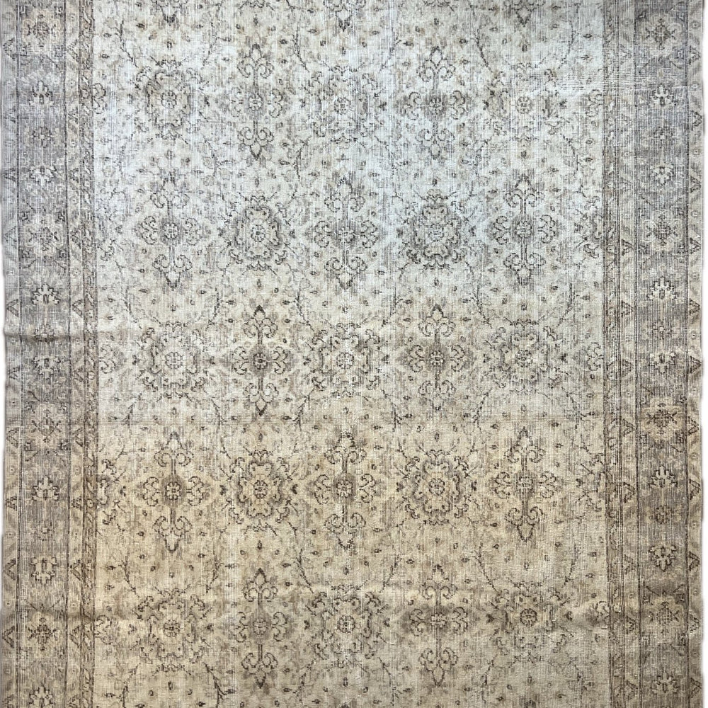 
                      
                        RUG.36 - Tenth Avenue - 
                      
                    