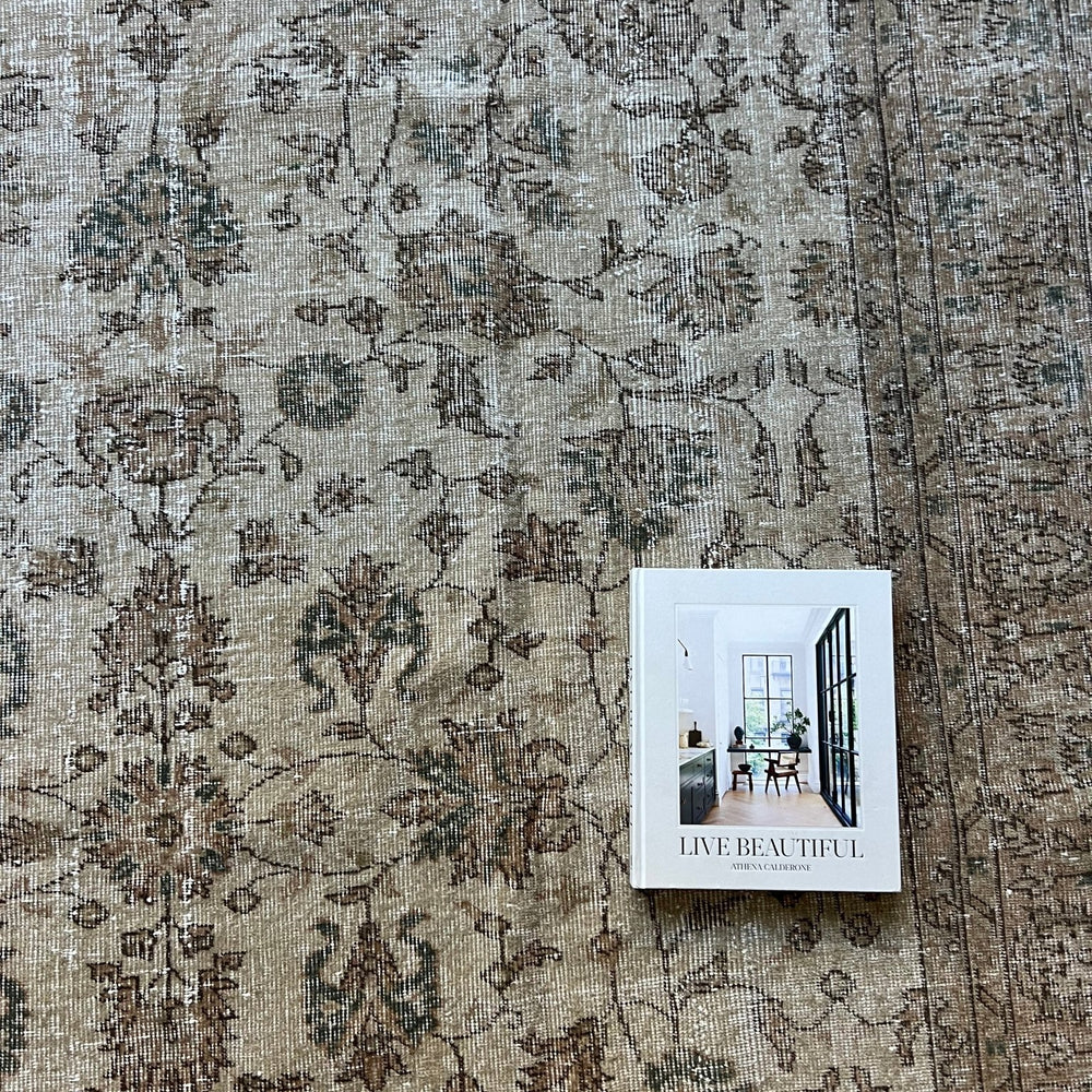 
                      
                        RUG.37 - Tenth Avenue - 
                      
                    