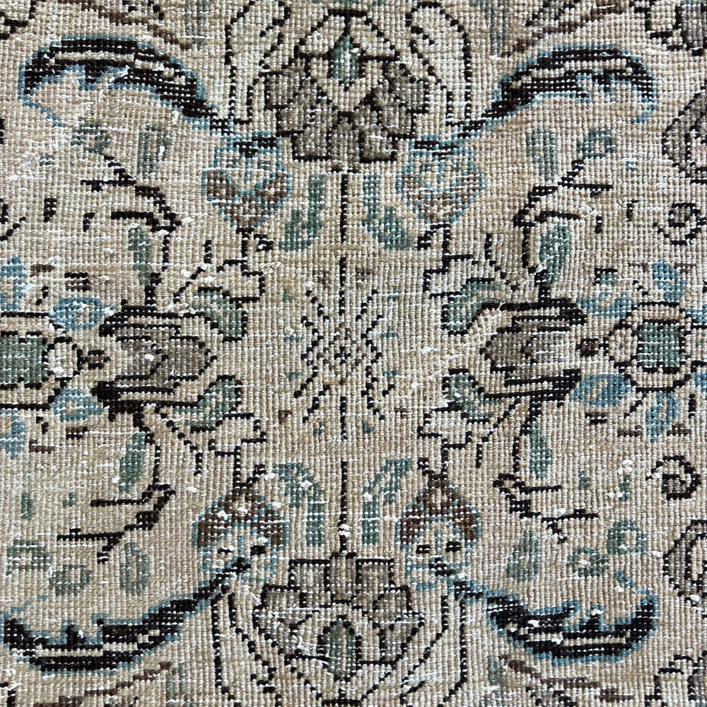 
                      
                        RUG.43 - Tenth Avenue - 
                      
                    