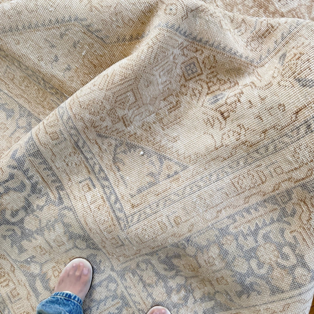 
                  
                    RUG.44 | 292 x 380cm - Tenth Avenue - Vintage Turkish Rug
                  
                