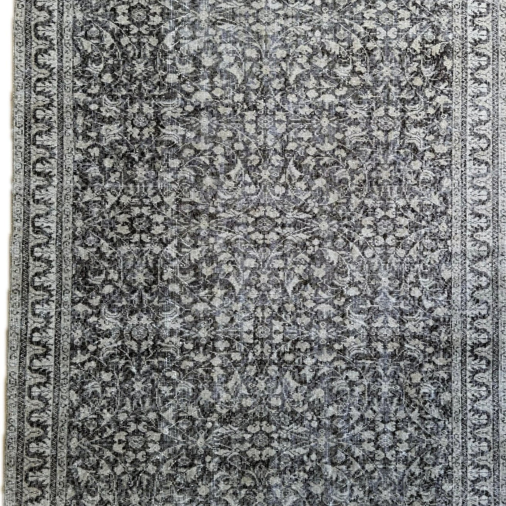 
                  
                    Rug.45 | 183 x 274cm - Tenth Avenue - Vintage Turkish Rug
                  
                