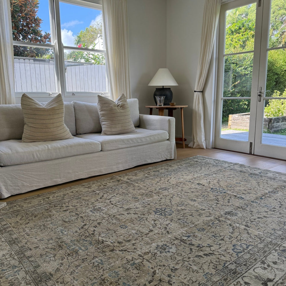 
                  
                    Rug.46 | 213 x 312cm - Tenth Avenue - Vintage Turkish Rug
                  
                