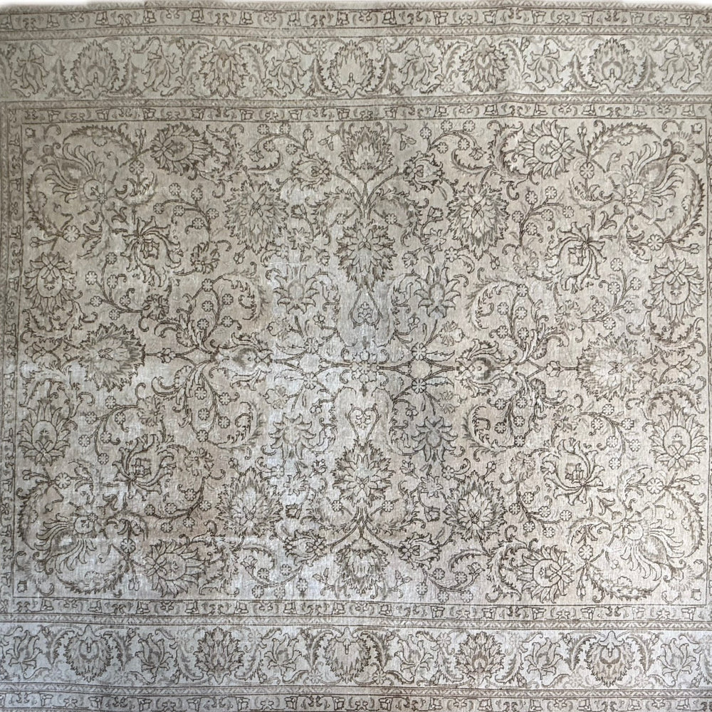 
                  
                    Rug.48 | 304 x 396cm - Tenth Avenue - Vintage Turkish Rug
                  
                