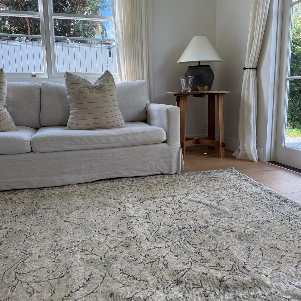 
                  
                    Rug.49 | 213 x 304 - Tenth Avenue - Vintage Turkish Rug
                  
                