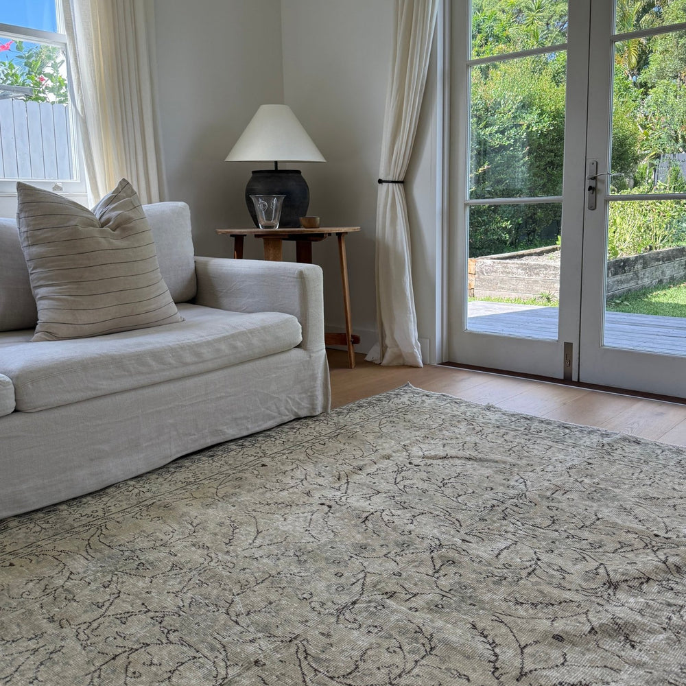 
                  
                    Rug.49 | 213 x 304 - Tenth Avenue - Vintage Turkish Rug
                  
                