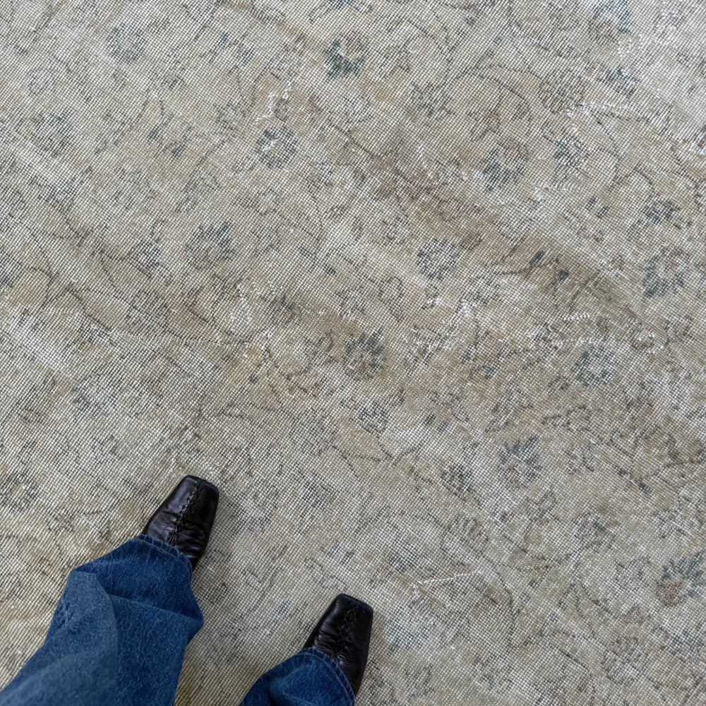 
                  
                    Rug.50 | 210 x 302cm - Tenth Avenue - Vintage Turkish Rug
                  
                