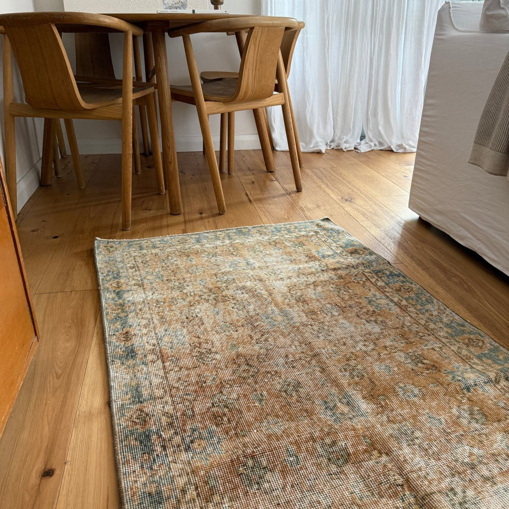 
                  
                    Rug.65 | 91 x 335cm - Tenth Avenue - Vintage Turkish Rug
                  
                