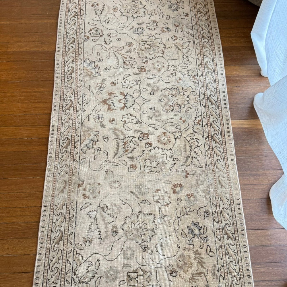 
                  
                    Rug.66 | 77 x 344cm - Tenth Avenue - Vintage Turkish Rug
                  
                
