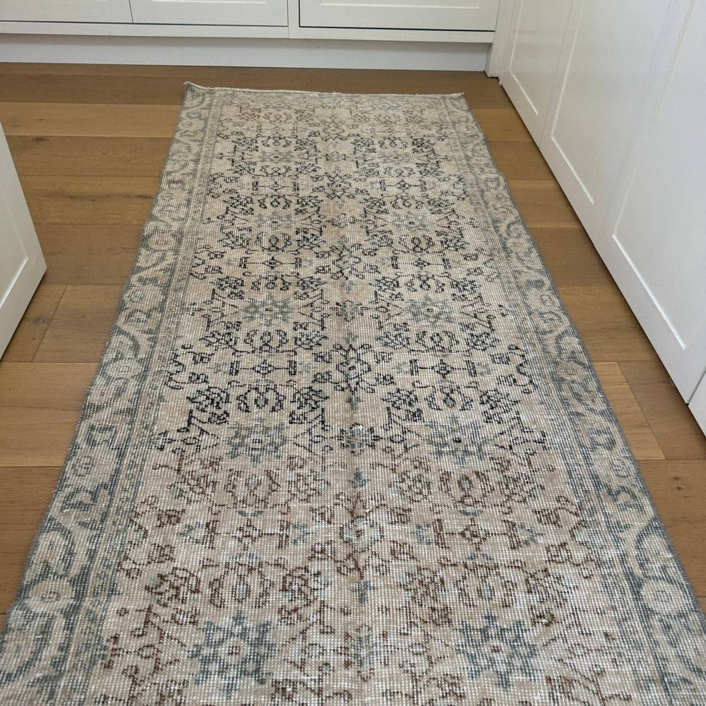 
                  
                    Rug.67 | 83 x 325cm - Tenth Avenue - Vintage Turkish Rug
                  
                