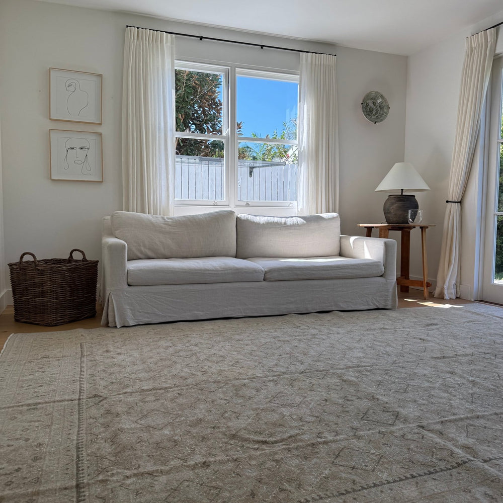 
                  
                    Rug.68 | 277 x 393cm - Tenth Avenue - Vintage Turkish Rug
                  
                