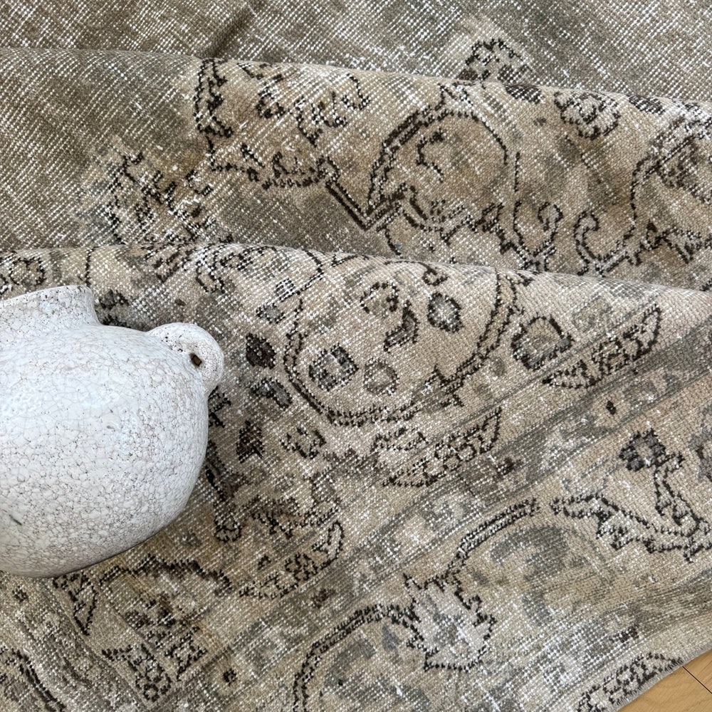 Rug.69 | 204 x 290cm - Tenth Avenue - Vintage Turkish Rug