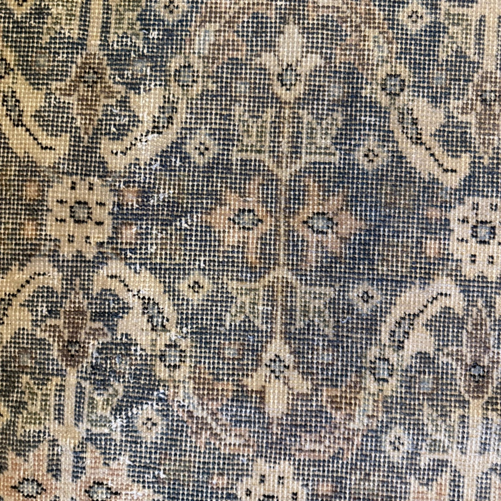 
                  
                    Rug.70 | 110 x 200cm - Tenth Avenue - Vintage Turkish Rug
                  
                