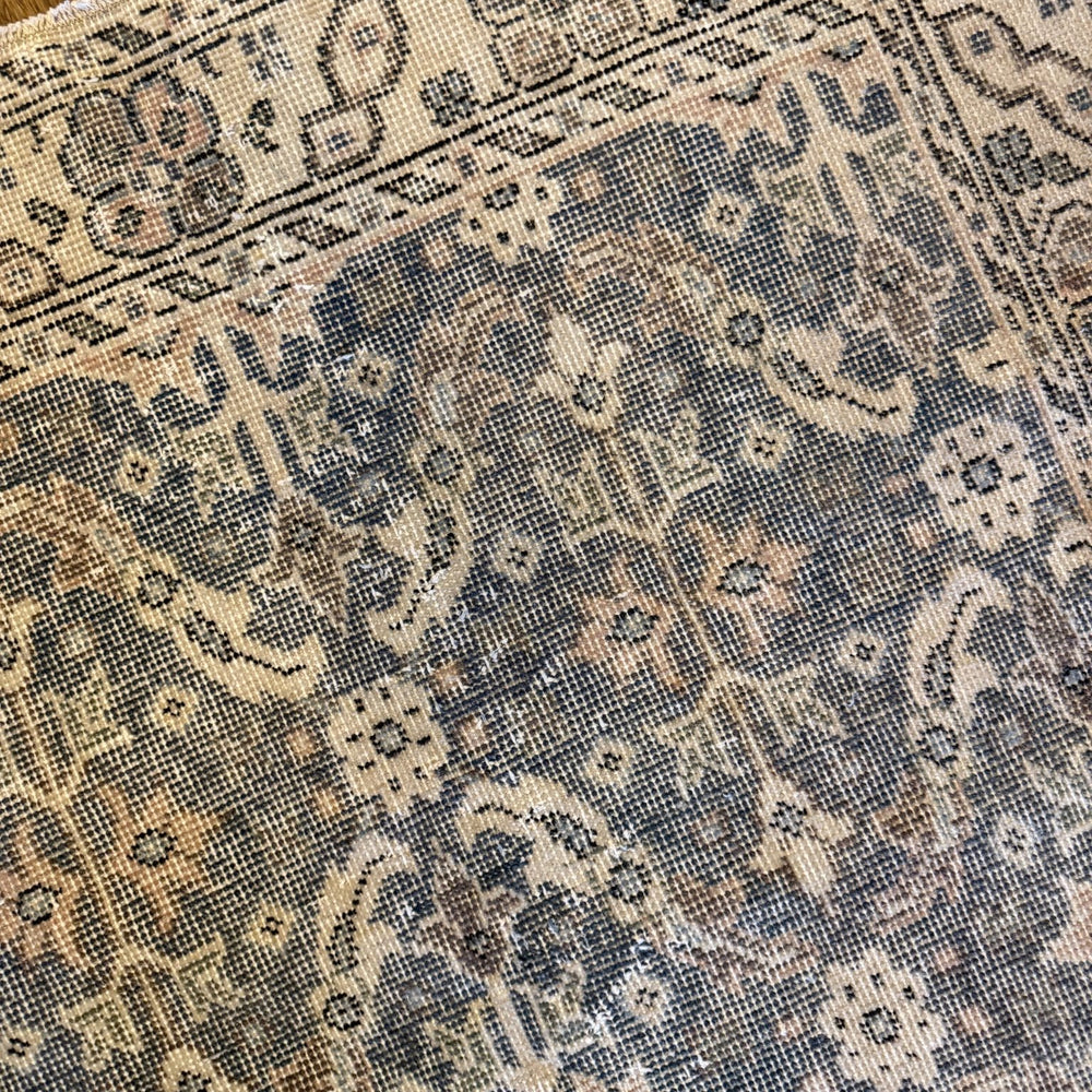 
                  
                    Rug.70 | 110 x 200cm - Tenth Avenue - Vintage Turkish Rug
                  
                