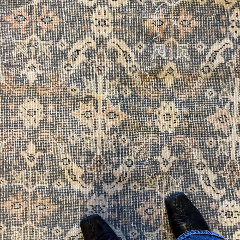 
                  
                    Rug.70 | 110 x 200cm - Tenth Avenue - Vintage Turkish Rug
                  
                