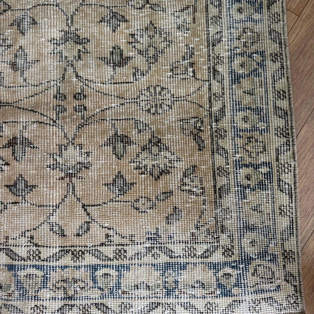 
                  
                    Rug.75| 89 x 341cm - Tenth Avenue - Vintage Turkish Rug
                  
                