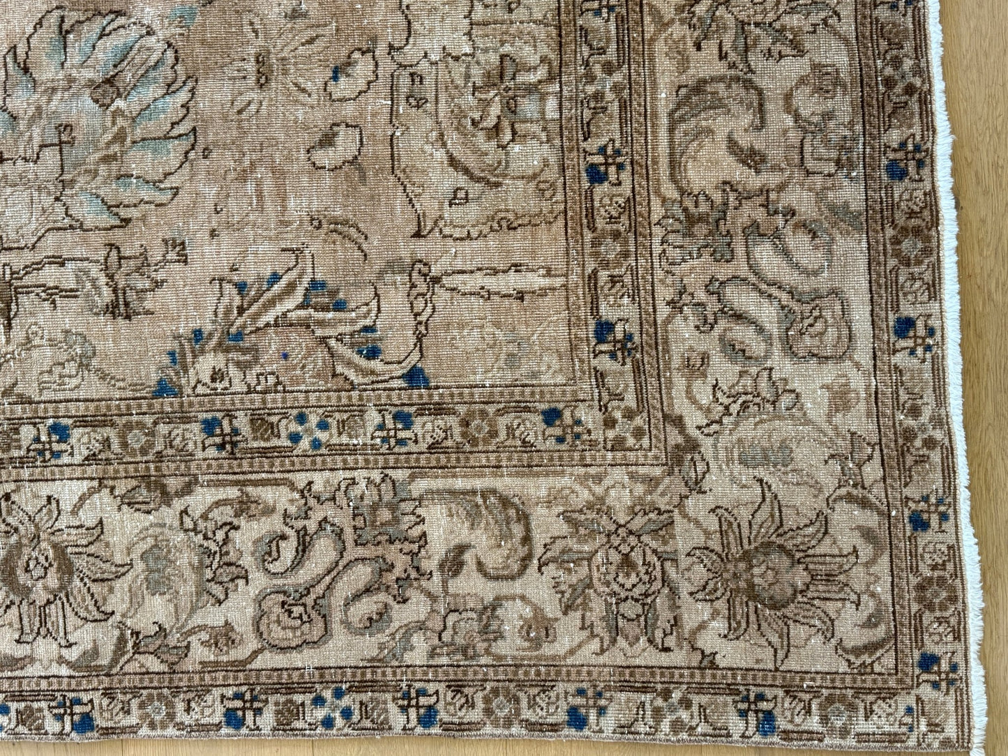 Rug.84 |305 x 408cm | Oversized Vintage Turkish Rug - Tenth Avenue - Vintage Turkish Rug