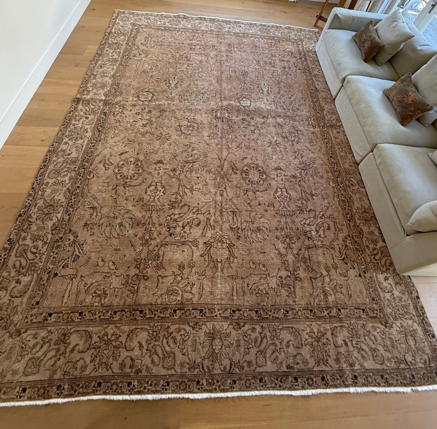 Rug.84 |305 x 408cm | Oversized Vintage Turkish Rug - Tenth Avenue - Vintage Turkish Rug