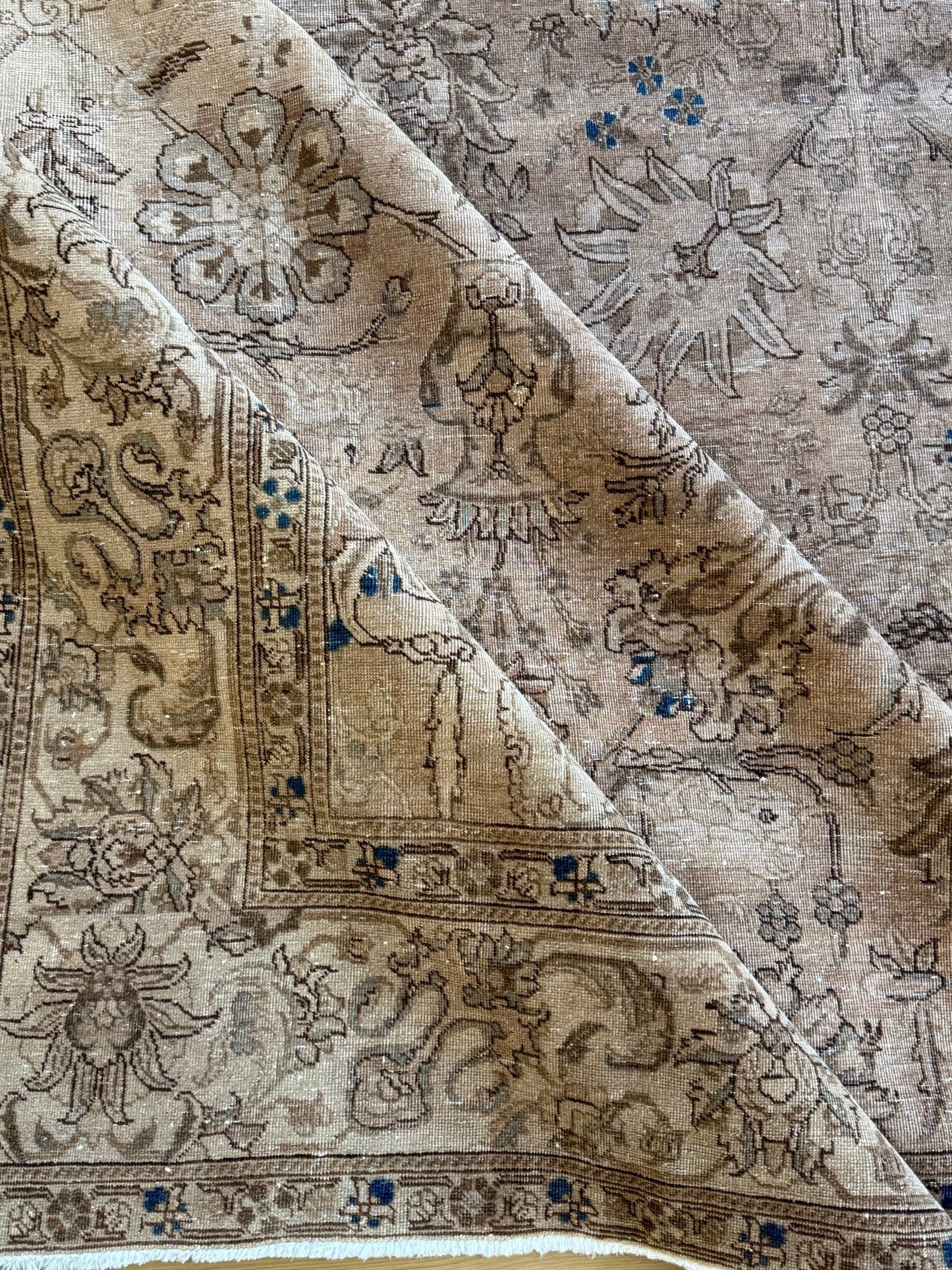 Rug.84 |305 x 408cm | Oversized Vintage Turkish Rug - Tenth Avenue - Vintage Turkish Rug