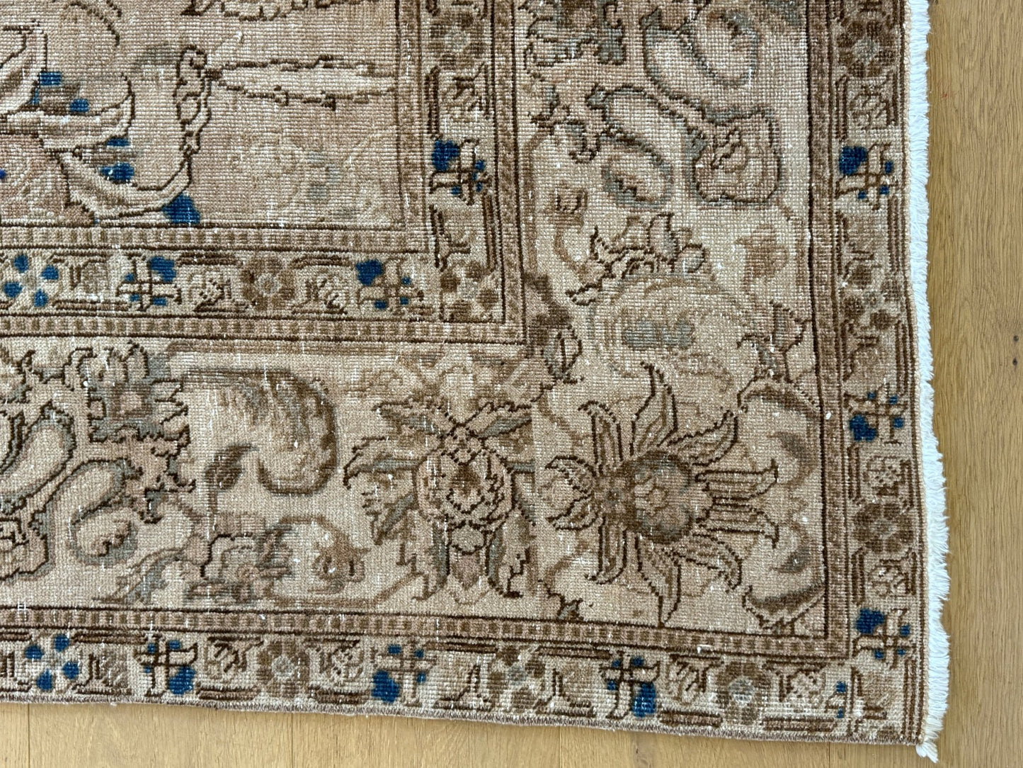 Rug.84 |305 x 408cm | Oversized Vintage Turkish Rug - Tenth Avenue - Vintage Turkish Rug