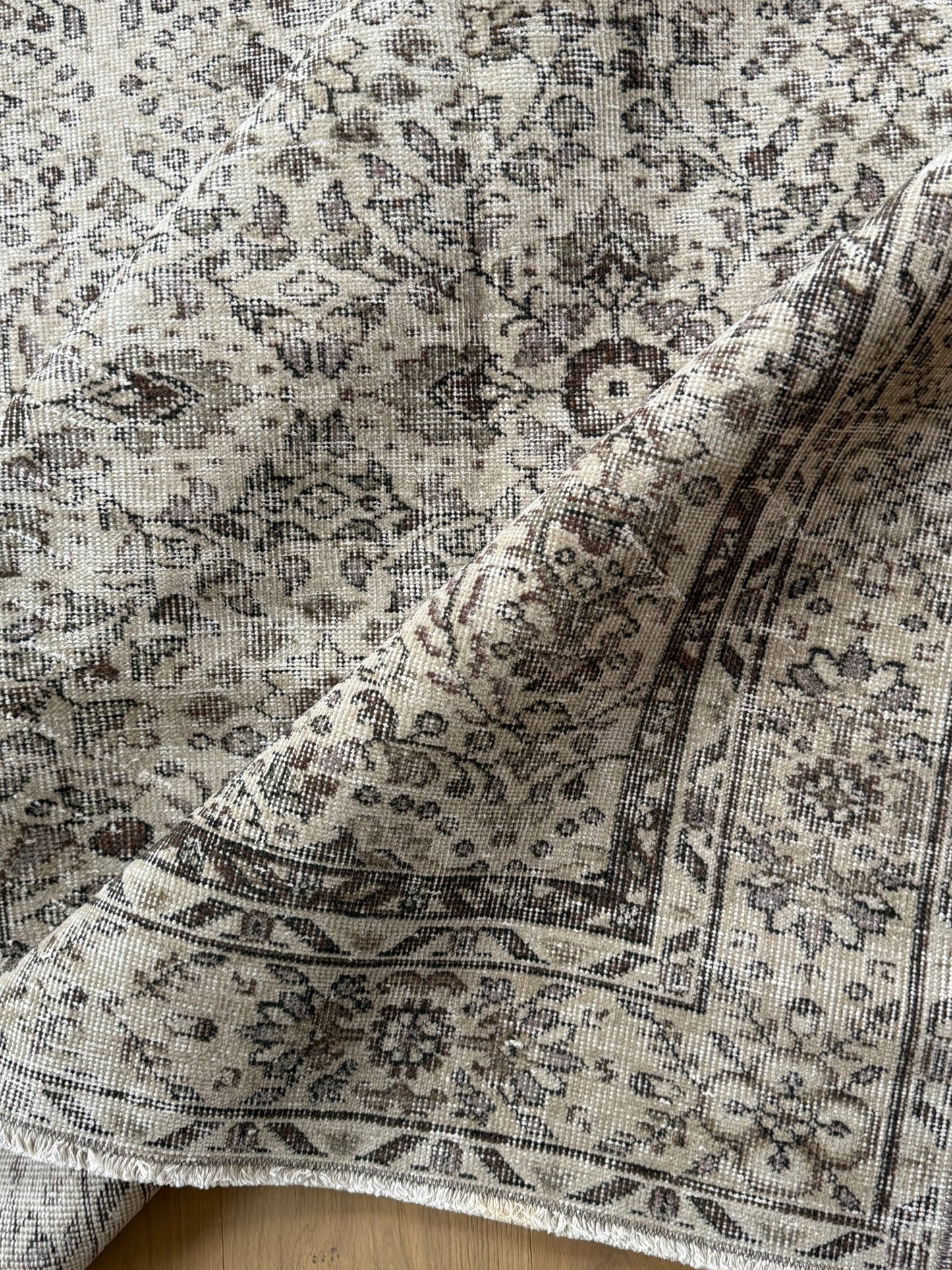 Rug.92 |200 x 290cm | Vintage Turkish Area Rug - Tenth Avenue - Vintage Turkish Rug