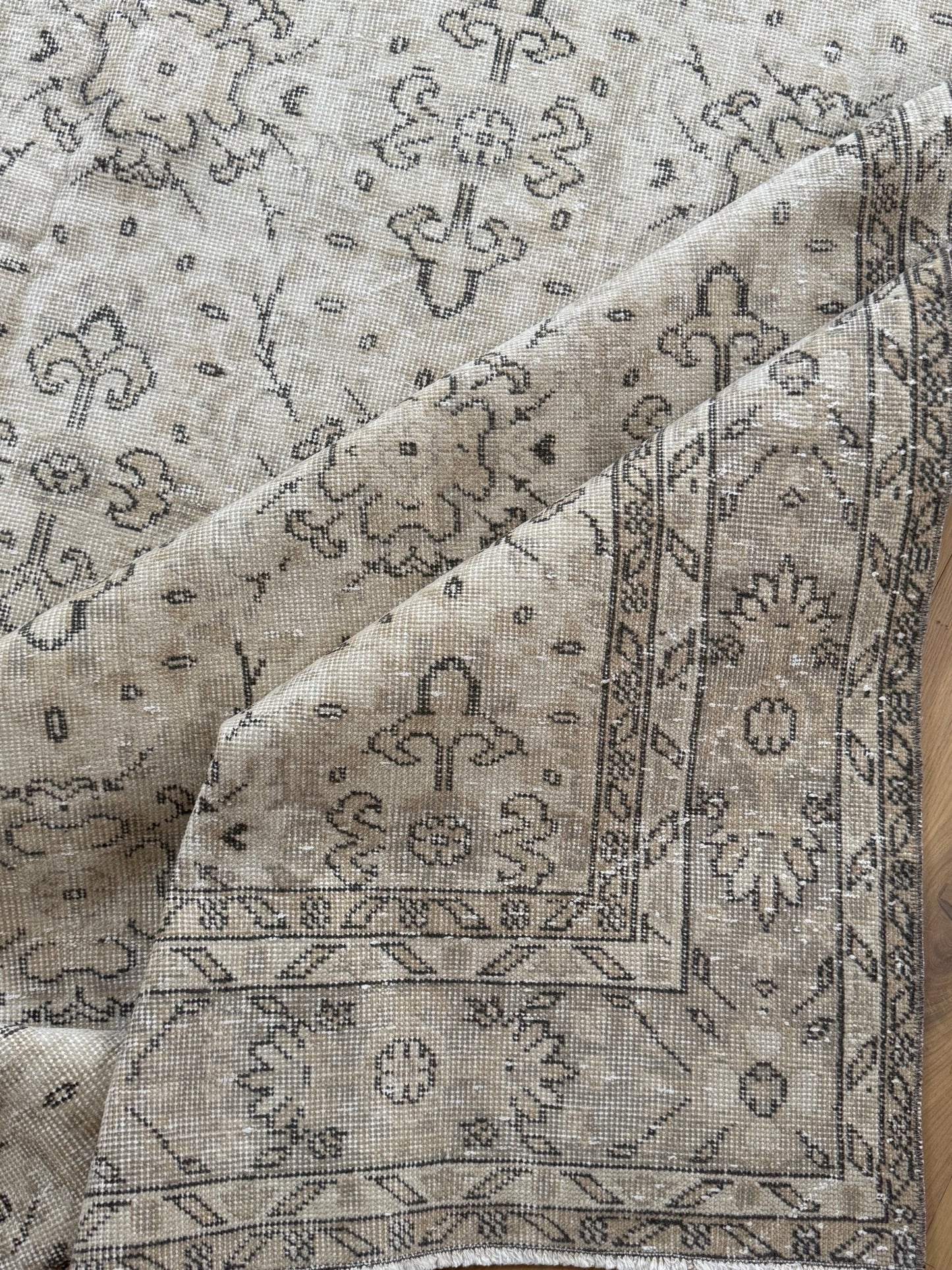 Rug.93 |200 x 300cm | Vintage Turkish Area Rug - Tenth Avenue - Vintage Turkish Rug